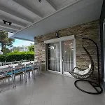 17 Villa *