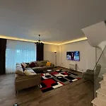 Villa 17